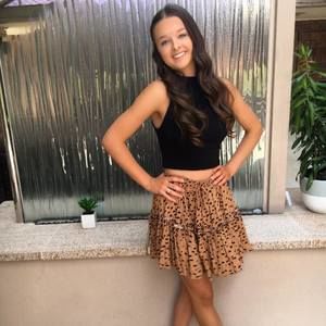 Meet your Posher, Brooke